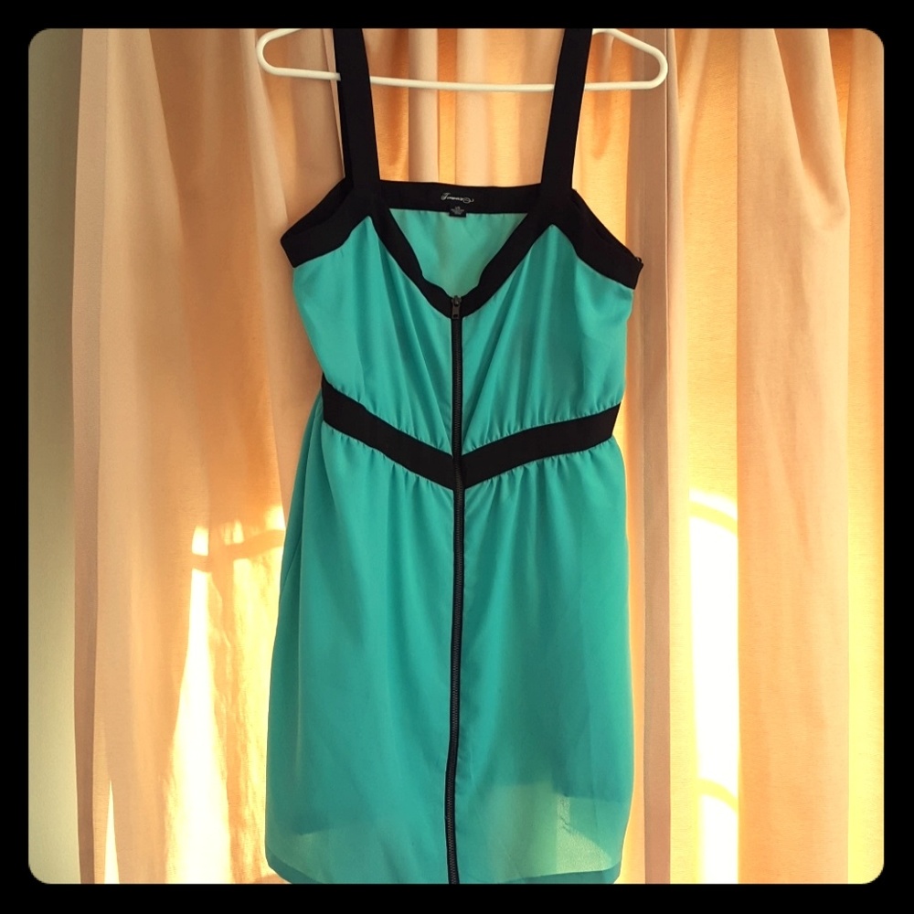 Cocktail dress with full front zipper